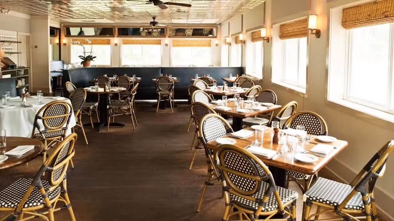Innen - The Bell & Anchor, Sag Harbor, NY