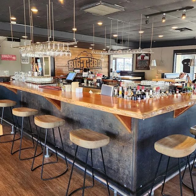 Big T's BBQ and Smoke House - Deer Ridge Restaurant - Calgary, AB ...