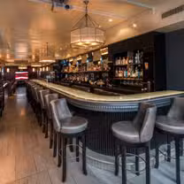 Una foto del restaurante Marble City Bar