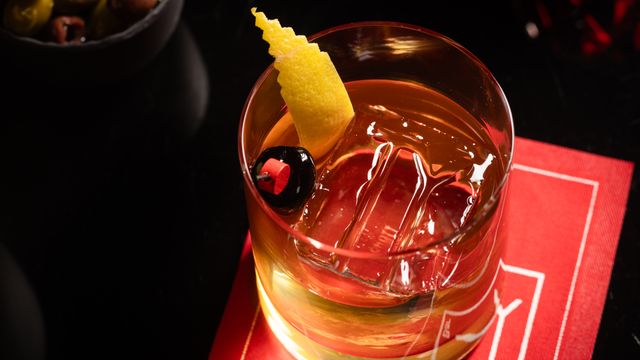 Ty Bar - Four Seasons New York | Restaurants In New York