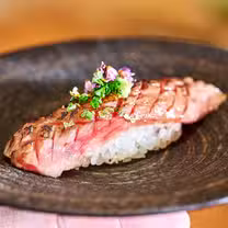 Raibu Sushi Barの写真