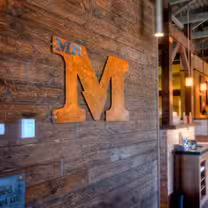 Een foto van restaurant MR MIKES - Stony Plain