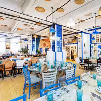 Una foto del restaurante Petros - Griffintown