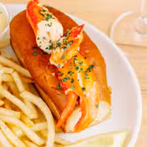 A photo of Little Em's Oyster Bar restaurant