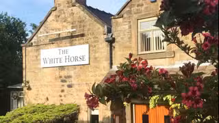 Una foto del restaurante The White Horse