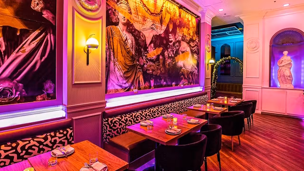 Interior - Salvatore's Cucina & Lounge, San Diego, CA