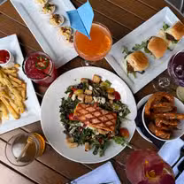 A photo of Bella Cafe & Grille - Hamburg restaurant