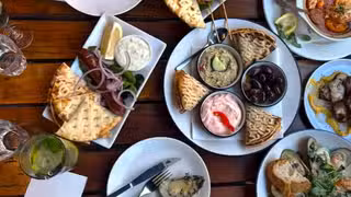 Una foto del restaurante Mythos Gyros Bar