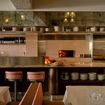 A photo of Daphne restaurant