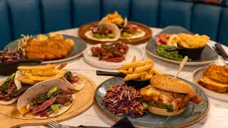 Een foto van restaurant The Royal Bar & Shaker