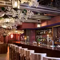 Una foto del restaurante PAROS