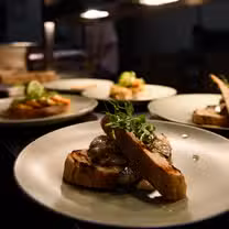 Aurora Bar and Restaurantの写真