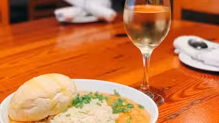 Una foto del restaurante Cecelia Creole Bistro
