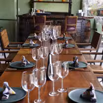 A photo of Tinto y Roca restaurant