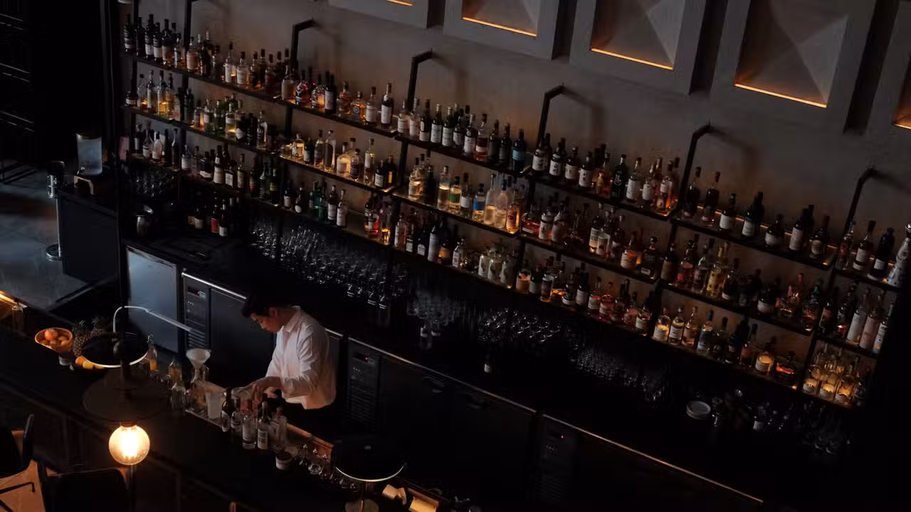 Interior - The Warehouse Lobby Bar (Robertson Quay), Singapore, Singapore