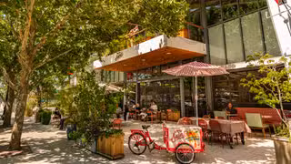Foto von Little Saint Restaurant