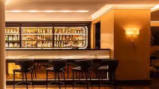 Foto von Lili's Bar Restaurant