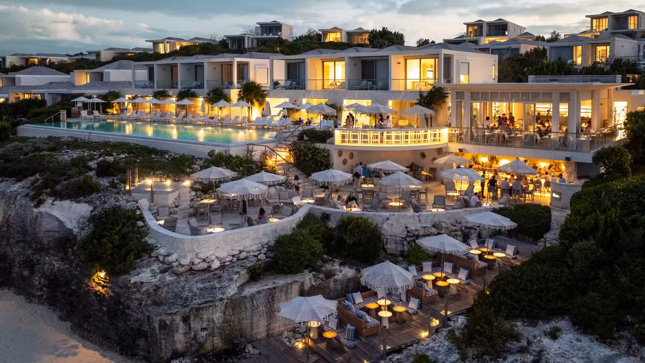 Cave Bar, Providenciales, Providenciales