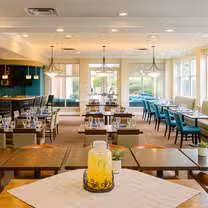 A photo of Honeyfront restaurant