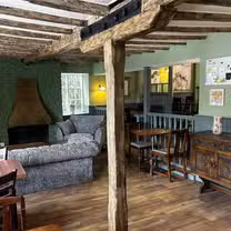 Una foto del restaurante The Horseshoe Lavendon