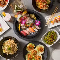 Foto von Kaede Sushi & Noodle Restaurant