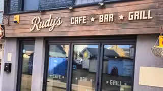 Una foto del restaurante Rudy's cafe bar & grill