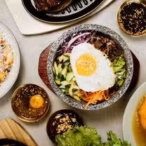 Una foto del restaurante Birdies by Chef Kevin Lee