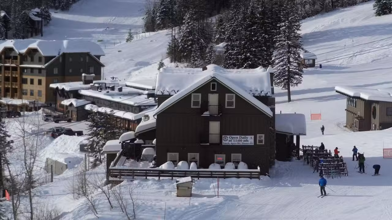 Exterior - Hellroaring Saloon & Eatery, Whitefish, MT