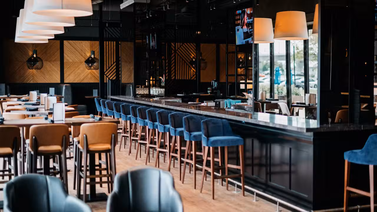 Milestones Grill + Bar - Fairview Pointe Claire QC Pointe-Claire