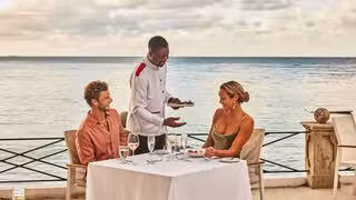 A photo of The Round Hill Restaurant restaurant