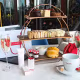 Sky Lounge x Clarins Afternoon tea foto