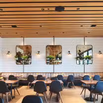 A photo of North Italia - Orlando Sand Lake restaurant