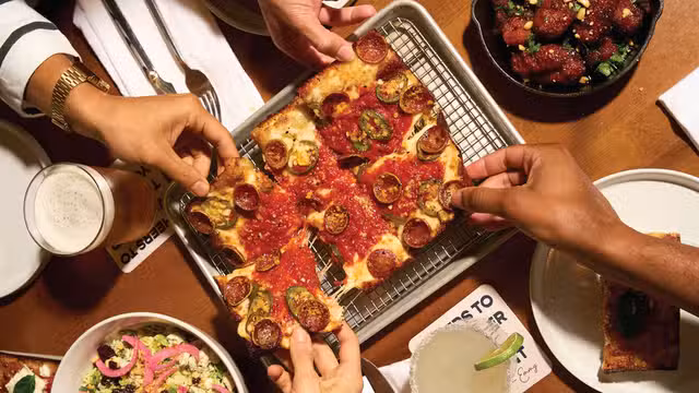 Una foto del restaurante Emmy Squared Pizza - East Village