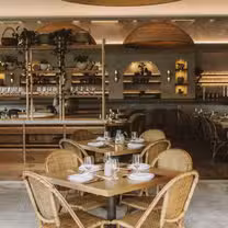 A photo of Khâluna restaurant