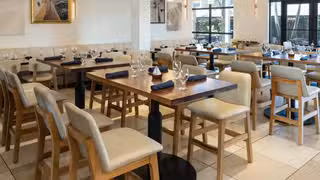 Una foto del restaurante Spinnaker Bar and Patio Dining