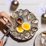 $2 Oyster Happy Hour foto
