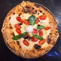 A photo of DA MAURO PIZZERIA restaurant