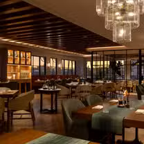 Een foto van restaurant High Tide - La Bahia Hotel & Spa