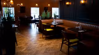 A photo of Avenue restaurant