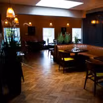 A photo of Avenue restaurant