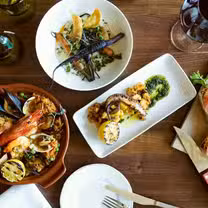 A photo of Oporto Fooding House + Wine restaurant