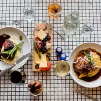 Een foto van restaurant Hillside Farmacy
