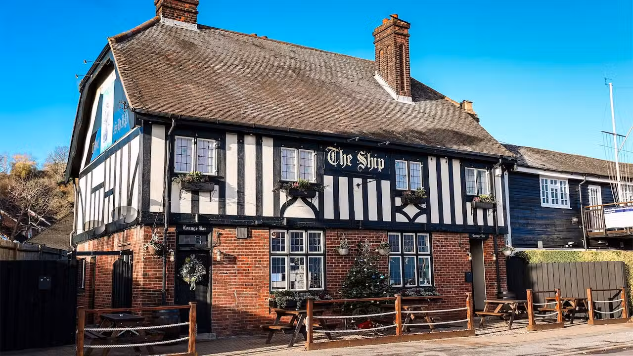 Exterior - The Ship, Rochester, Medway