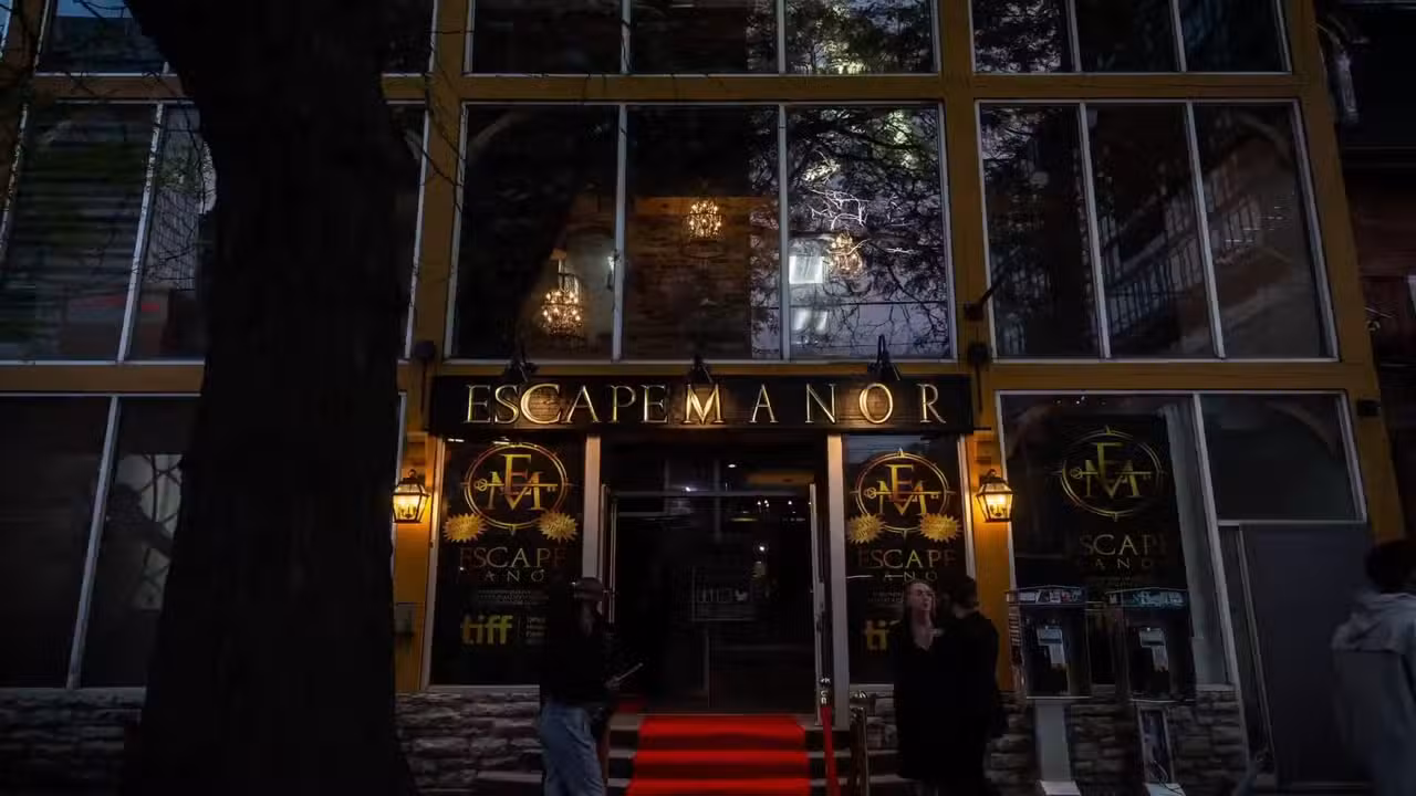 Escape Manor, Toronto, ON