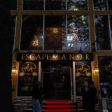 Cover image for Escape Manor