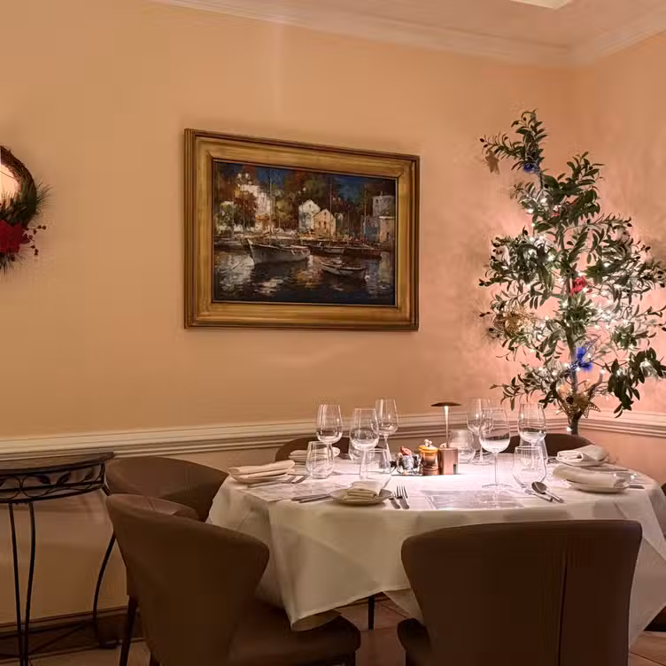 Interior - Le Yaca - Williamsburg, Williamsburg, VA