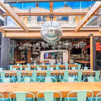A photo of Happy Camper Pizzeria Wrigleyville restaurant