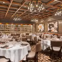 Una foto del restaurante Mastro's Steakhouse - Thousand Oaks
