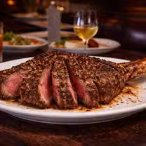 Una foto del restaurante Flat top Bar and Grill