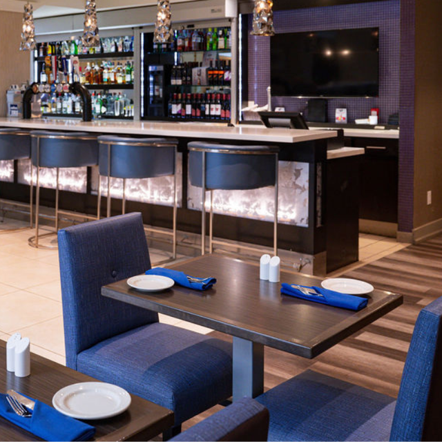 Bistro YYZ & Patio Restaurant - Toronto, ON | OpenTable
